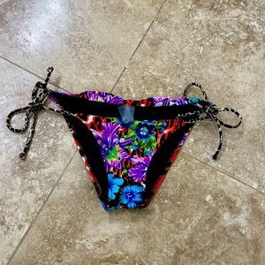 Victoria’s Secret bottoms